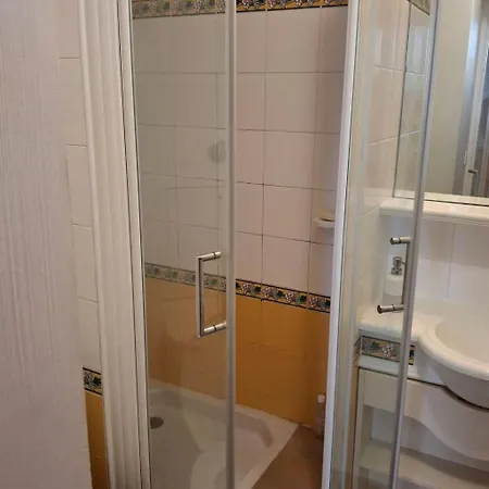 Apartment Urlaub In Port 6 Personen Meerblick By Interhome *